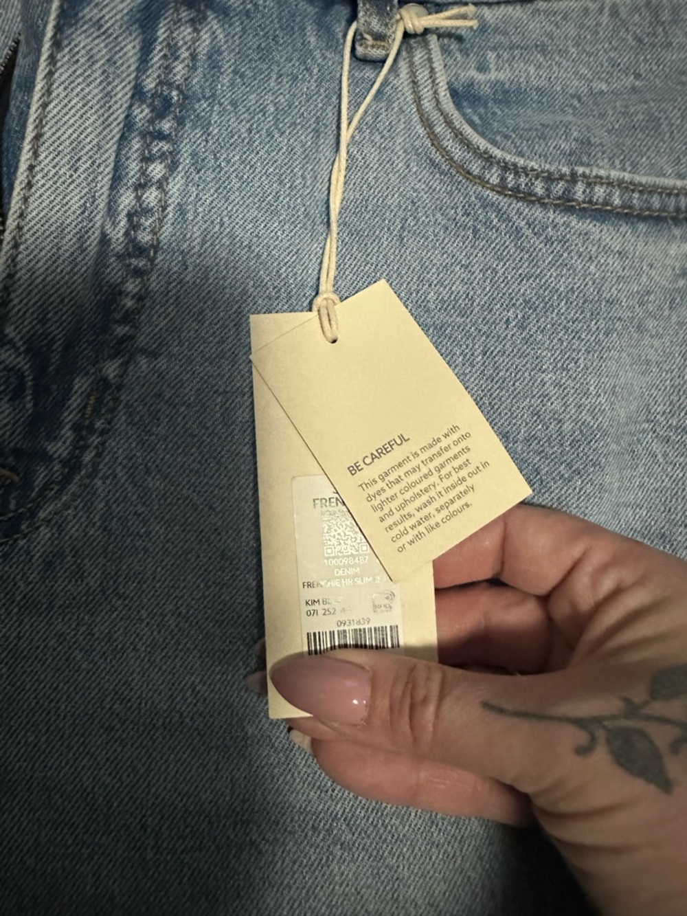 Dynamite Jeans - Picture 2 of 3